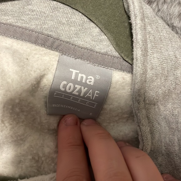 TNA Cropped half zip - Picture 3 of 4